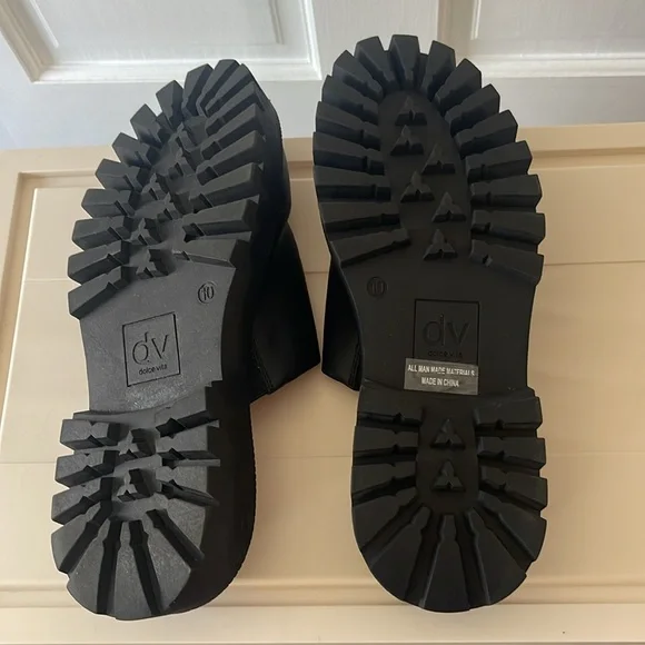 DV by Dolce Vita Black Chunky Mules - Picture 4 of 5